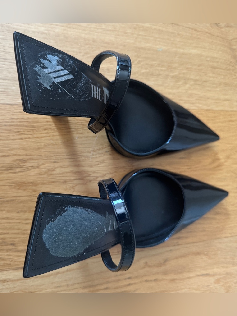 The Attico Black Patent Pointed-Toe Slingback Pump worn once 39.5 - Picture 5 of 12